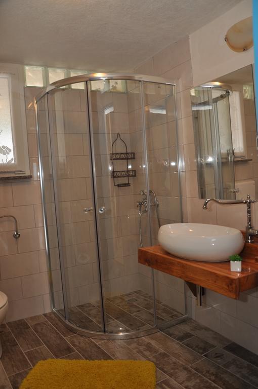 Rustic Apartment Mariva Ljubac  Luaran gambar